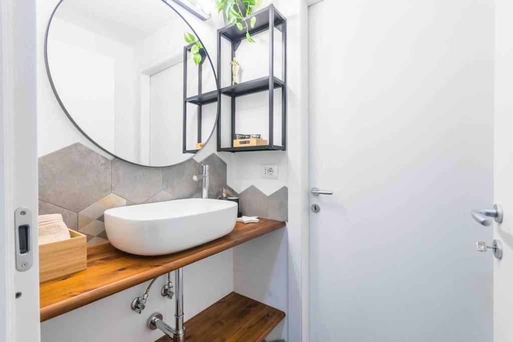 Hollywood Housein The Heart Of Turin Appartement Buitenkant foto